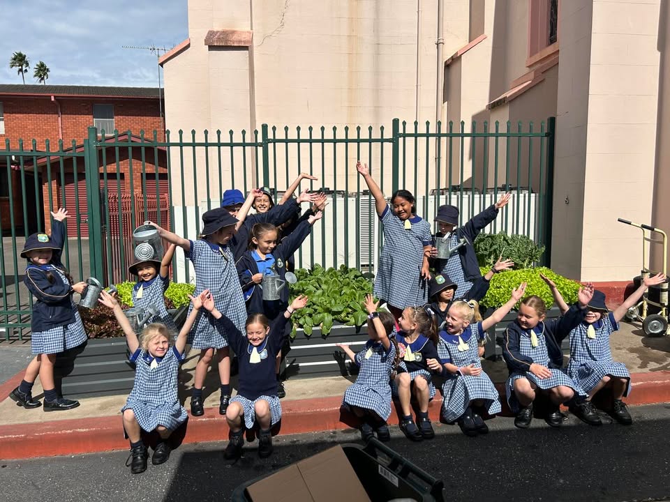 542973864502303_1612171287582550-1